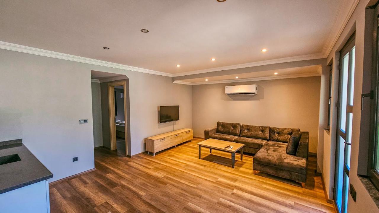 Otel Elasu *
